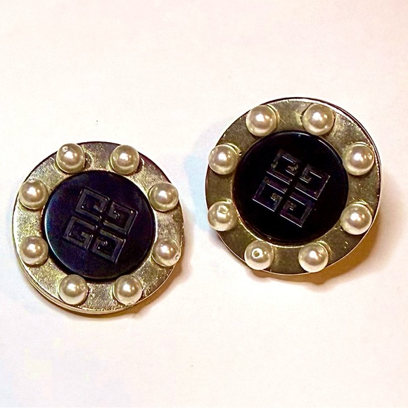 Givenchy Vintage Haute Couture Disc clip on earrings with gold tone faux pearls - Picture 2 of 7